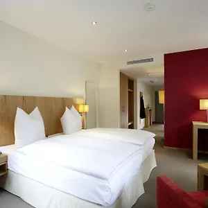 https://hotel-falken.com-bavaria.com